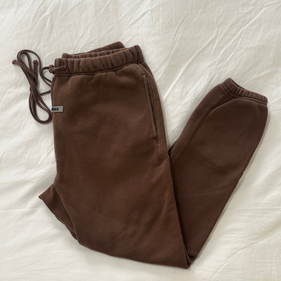 Essentials Sweatpants - Picture 4 of 5